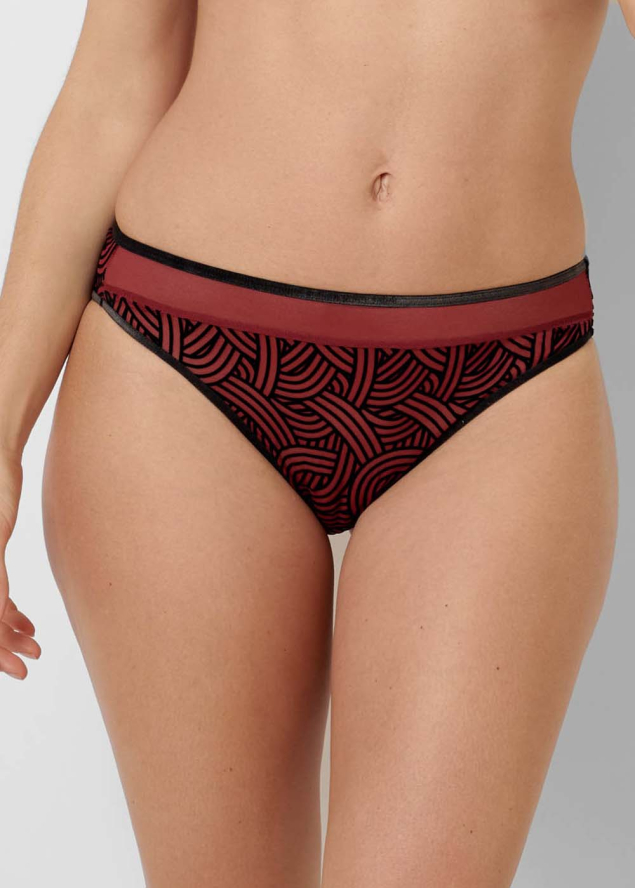 Tanga Sans Complexe Rouge Tibetain